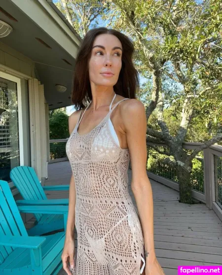 Carolinawhitefree OnlyFans Thumbnail #1f8YvgXanO
