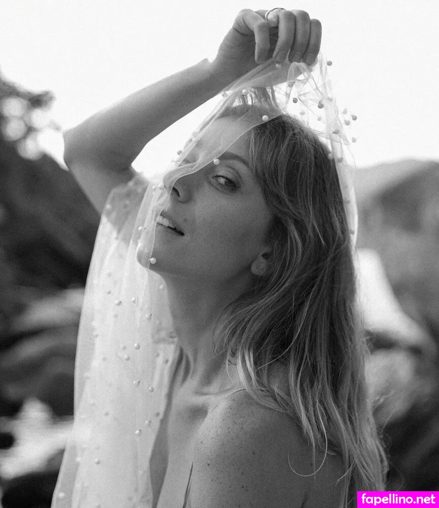 carolineabras Nude Leaked OnlyFans Photo #B79xdUp9GA