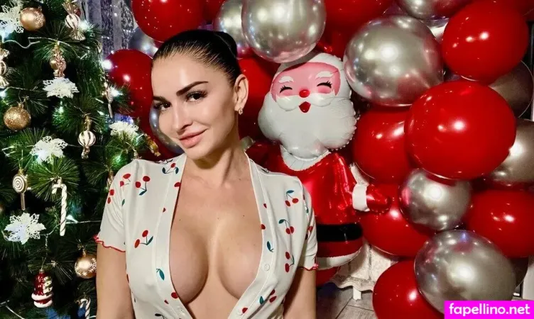 Caroline Asmr OnlyFans Thumbnail #8124qYqng2