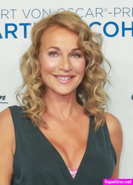 Caroline Beil OnlyFans Thumbnail #6MhKRey6YZ