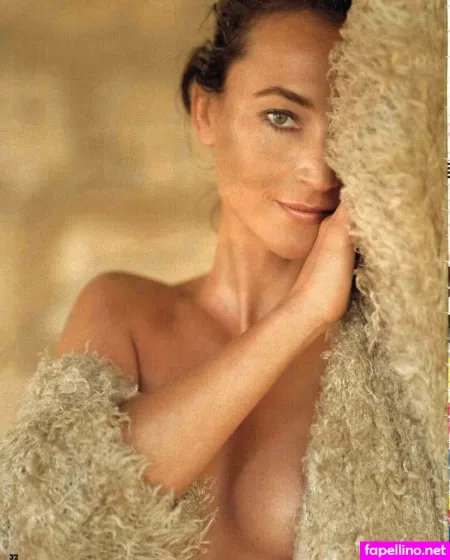 Caroline Beil OnlyFans Thumbnail #FoFekmn7E5