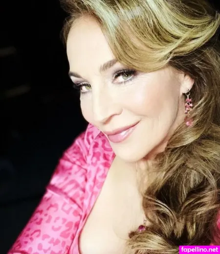 Caroline Beil OnlyFans Thumbnail #yGtHeNI5KL