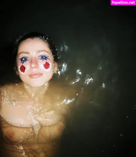 Caroline Calloway OnlyFans Thumbnail #z8IvDKWxmS