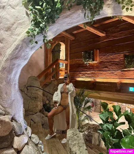 Caroline Daur OnlyFans Thumbnail #bNB4yxz9ni