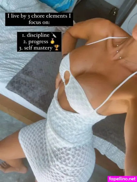 Caroline Einhoff OnlyFans Thumbnail #F7O0u2ypa0