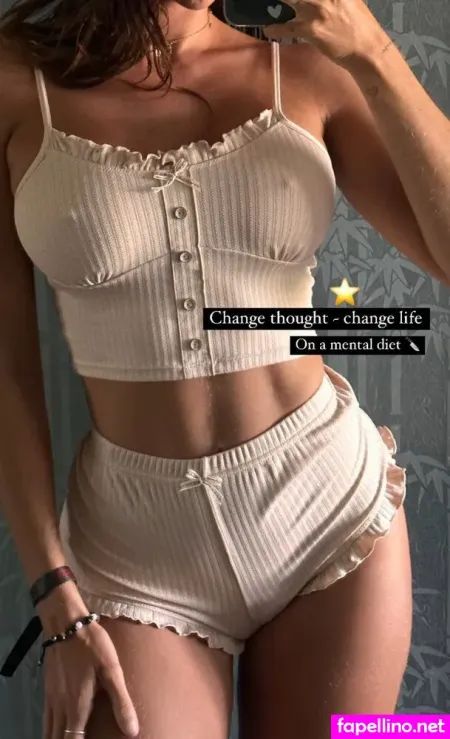 Caroline Einhoff OnlyFans Thumbnail #Utf8RgXSkE