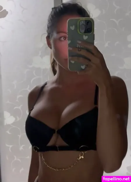 Caroline Einhoff OnlyFans Thumbnail #xgWDCgRXui