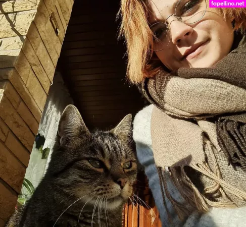 Caroline Haas OnlyFans Thumbnail #01Z9q4GjIs