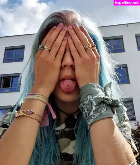 Caroline Haas OnlyFans Thumbnail #MelY1Thls0