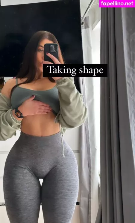 Caroline Hobday OnlyFans Thumbnail #DltDELiH1R