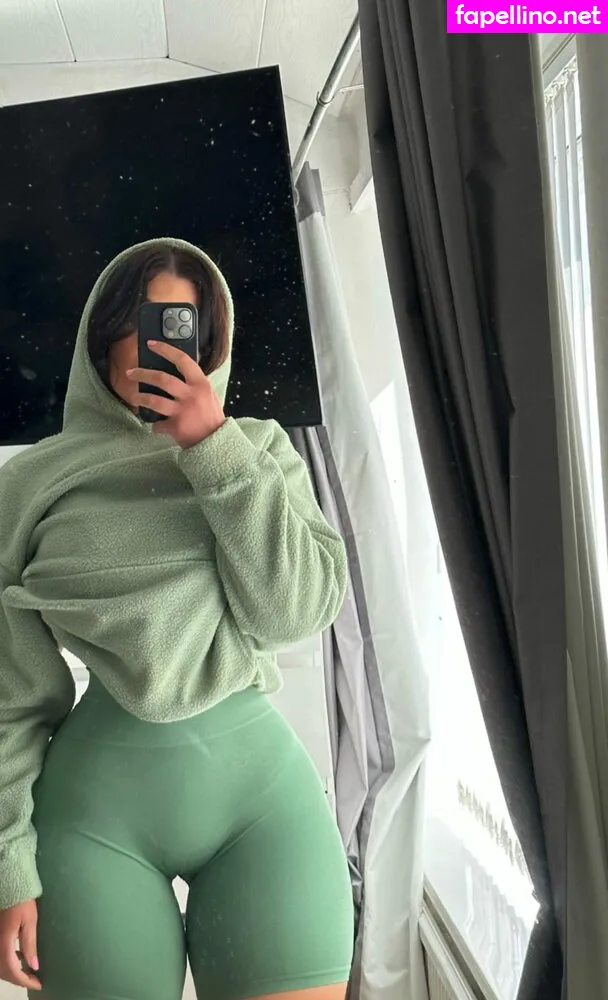 carolinehobday Nude Leaked OnlyFans Photo #uTRtAw7BAK