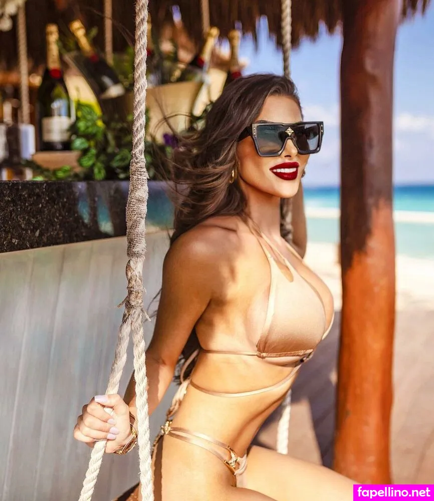 carolinejaquish Nude Leaked OnlyFans Photo #bMFbo3t8it