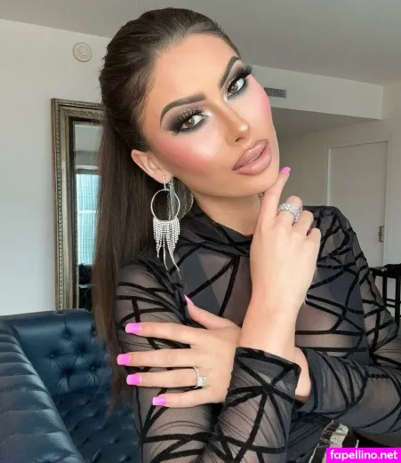 Caroline Jaquish OnlyFans Thumbnail #h3ffVivLVG