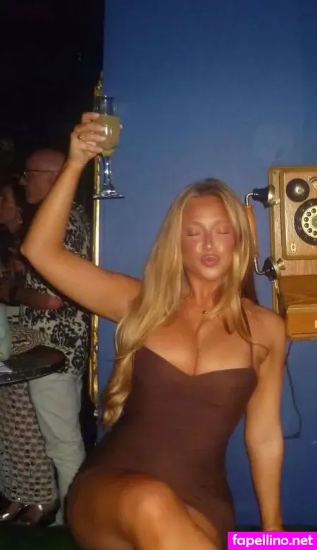 Caroline Malloy OnlyFans Thumbnail #gN1rXBUQtB