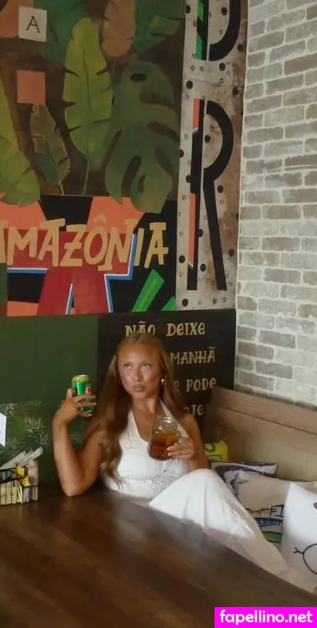 Caroline Malloy OnlyFans Thumbnail #jR17MGXEi7