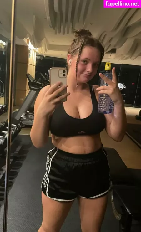 Caroline Moore OnlyFans Thumbnail #TakmUMfHA9