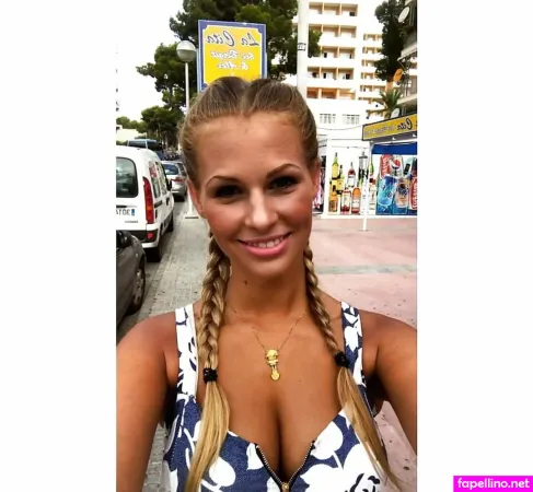 Caroline Noeding OnlyFans Thumbnail #Dl56IQZlQJ