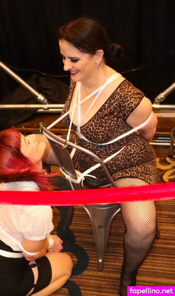 carolinepearce Nude Leaked OnlyFans Photo #4GrFBhrCoC