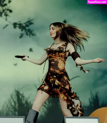 Caroline Polachek OnlyFans Thumbnail #F5dp3o3kLS