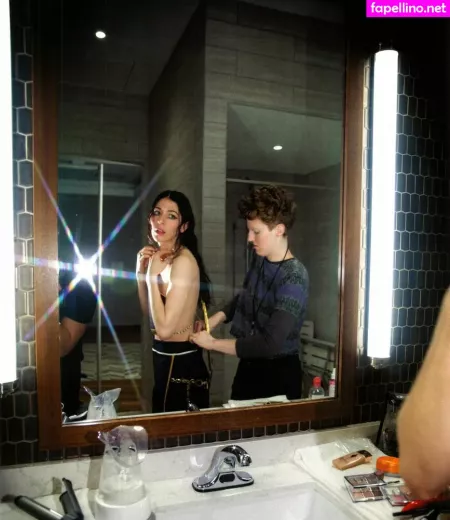 Caroline Polachek OnlyFans Thumbnail #GJkGMrB5jl