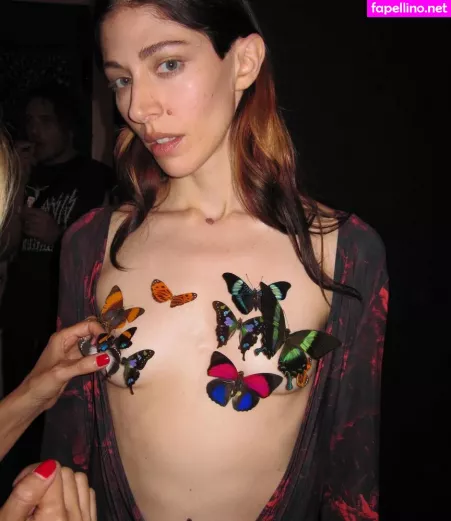 Caroline Polachek OnlyFans Thumbnail #SDolknaolD