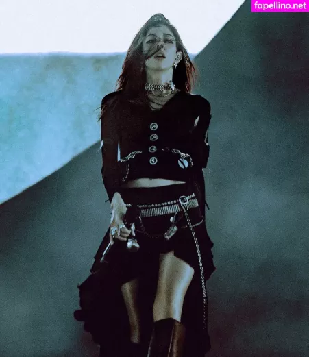 Caroline Polachek OnlyFans Thumbnail #oyXZLZYsm0