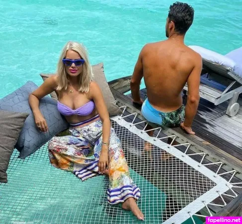 Caroline Stanbury OnlyFans Thumbnail #dmt7OBAQss