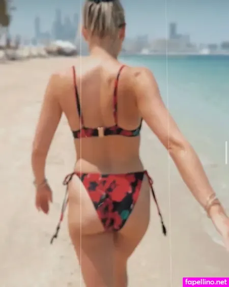 Caroline Thomas OnlyFans Thumbnail #XqsrNXx3rm