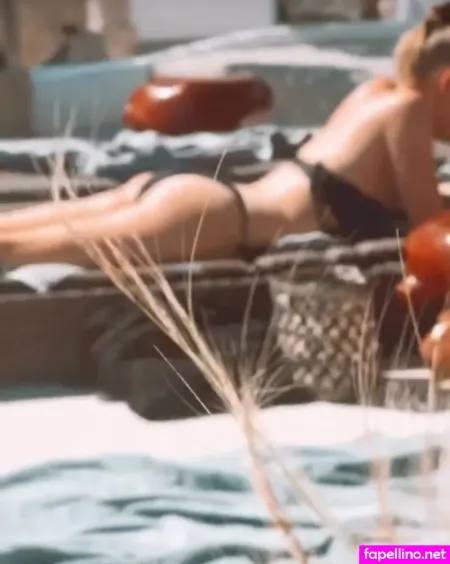 Caroline Thomas OnlyFans Thumbnail #v83vkoeA7o