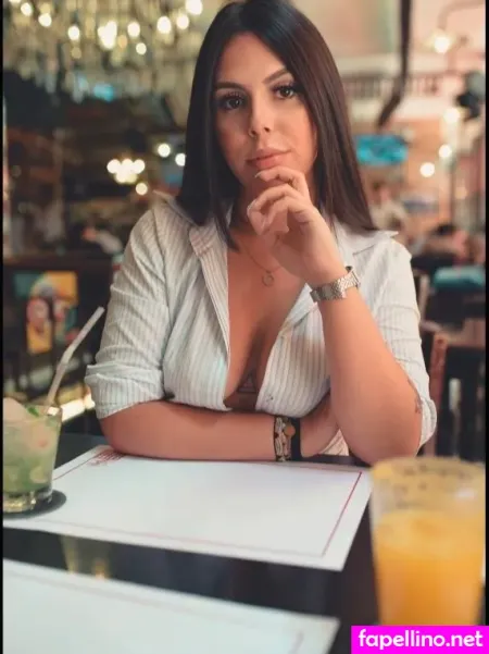 Caroline Trevisan OnlyFans Thumbnail #s7izHguE2y