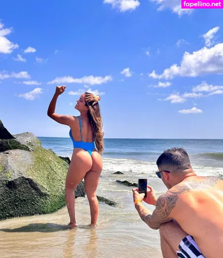 Caroline Veronica OnlyFans Thumbnail #RRYoGGUkgG