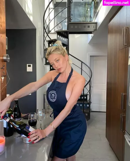 Caroline Vreeland OnlyFans Thumbnail #3QdfSXNH6O
