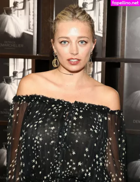 Caroline Vreeland OnlyFans Thumbnail #8AuJpG6jn4