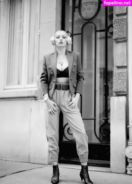 Caroline Vreeland OnlyFans Thumbnail #8zGHvDasmV
