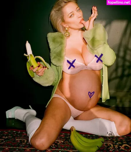 Caroline Vreeland OnlyFans Thumbnail #B8dpWz0K3X