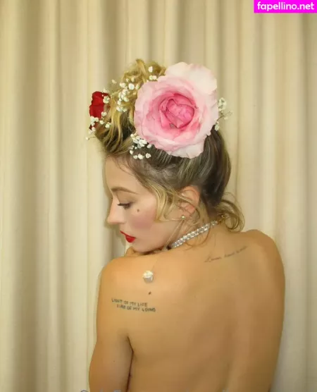 Caroline Vreeland OnlyFans Thumbnail #ITVi9o9M92