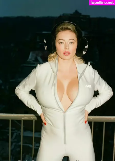 Caroline Vreeland OnlyFans Thumbnail #JPmkdNlA4a