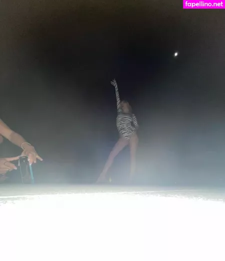 Caroline Vreeland OnlyFans Thumbnail #Moihwxc6oB