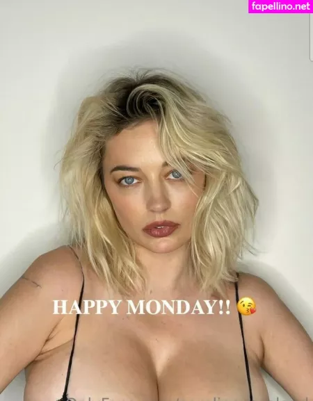 Caroline Vreeland OnlyFans Thumbnail #NMFGjj0e1y