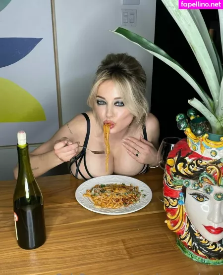 Caroline Vreeland OnlyFans Thumbnail #WeK40brkZU