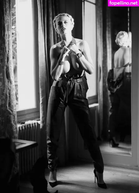 Caroline Vreeland OnlyFans Thumbnail #bckdhQkUgv