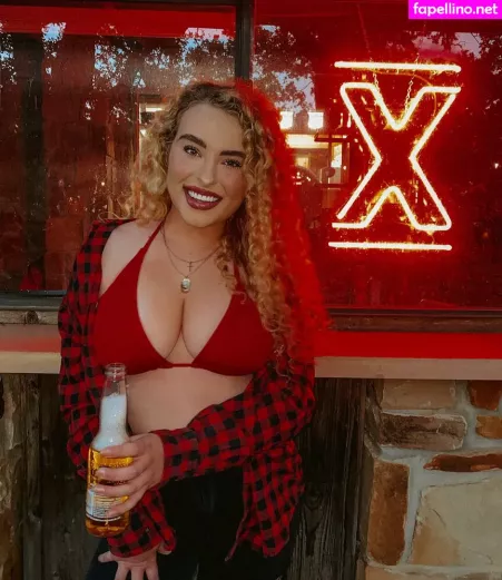 Caroline Wall OnlyFans Thumbnail #IkSbH3RG8Z