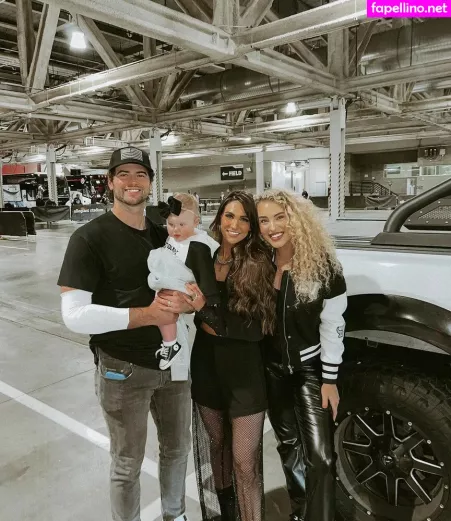 Caroline Wall OnlyFans Thumbnail #KcTwFMQfbe