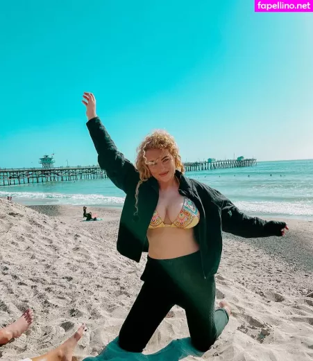 Caroline Wall OnlyFans Thumbnail #LTKdSEvHt4