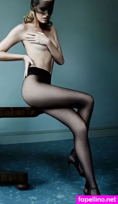 Caroline Winberg OnlyFans Thumbnail #k6TkpPxuNV