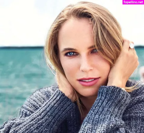 Caroline Wozniacki OnlyFans Thumbnail #M14g9wsDWE