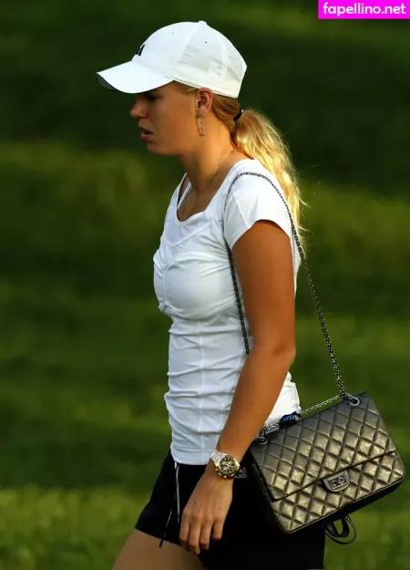 Caroline Wozniacki OnlyFans Thumbnail #nx8nb1O1GN