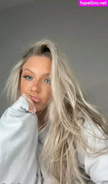 Carolinecolston OnlyFans Thumbnail #PEDHPVw9jH