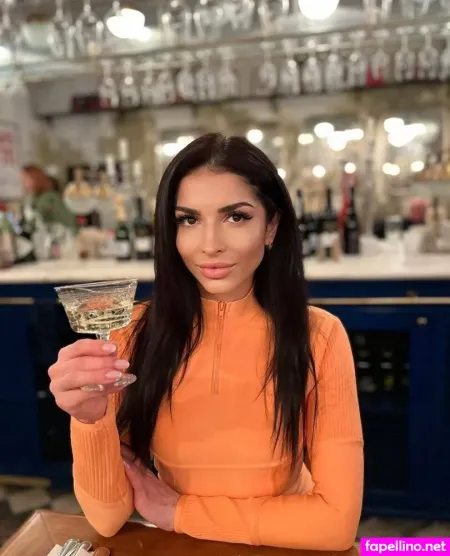 Carolinedeam OnlyFans Thumbnail #kxf3nm4X2I