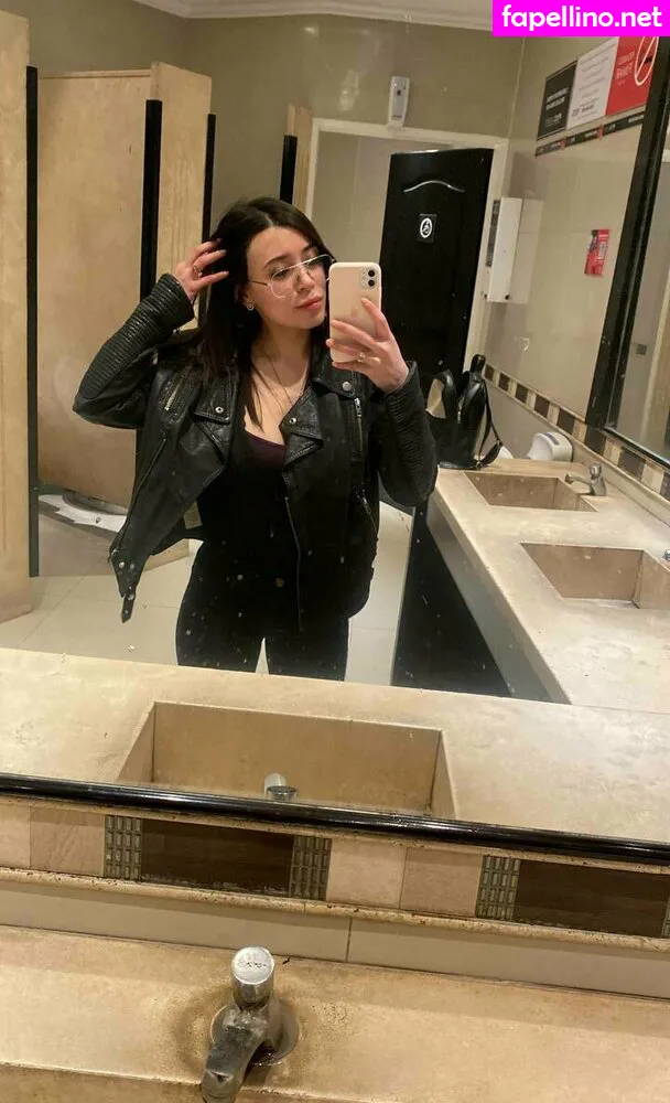 Caroline, carolina_c2000, carolinee2000 Nude Leaked OnlyFans Photo #4ED1gQSNNl